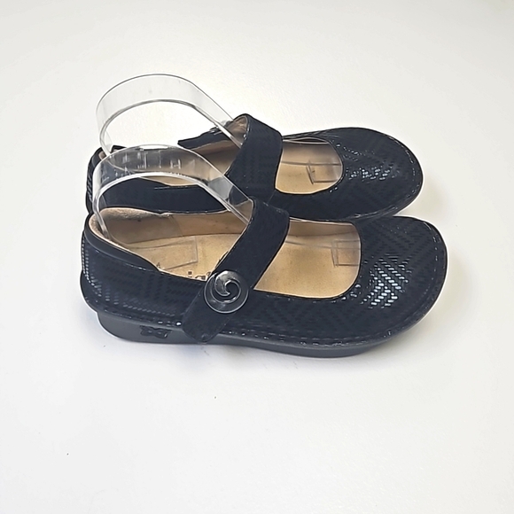 Alegria Mary Janes - Picture 2 of 8